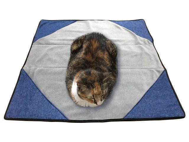 Premium Reversible Pet Sleep Mat 24" X 24" (Made in USA)